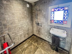 Wet room- click for photo gallery